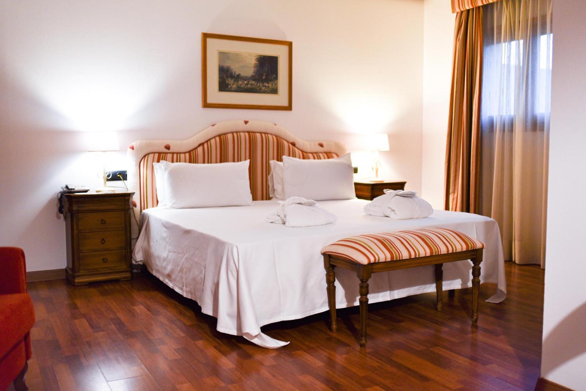 Alegria Bodega Real Hotel Ел Пуерто де Санта Мария Екстериор снимка