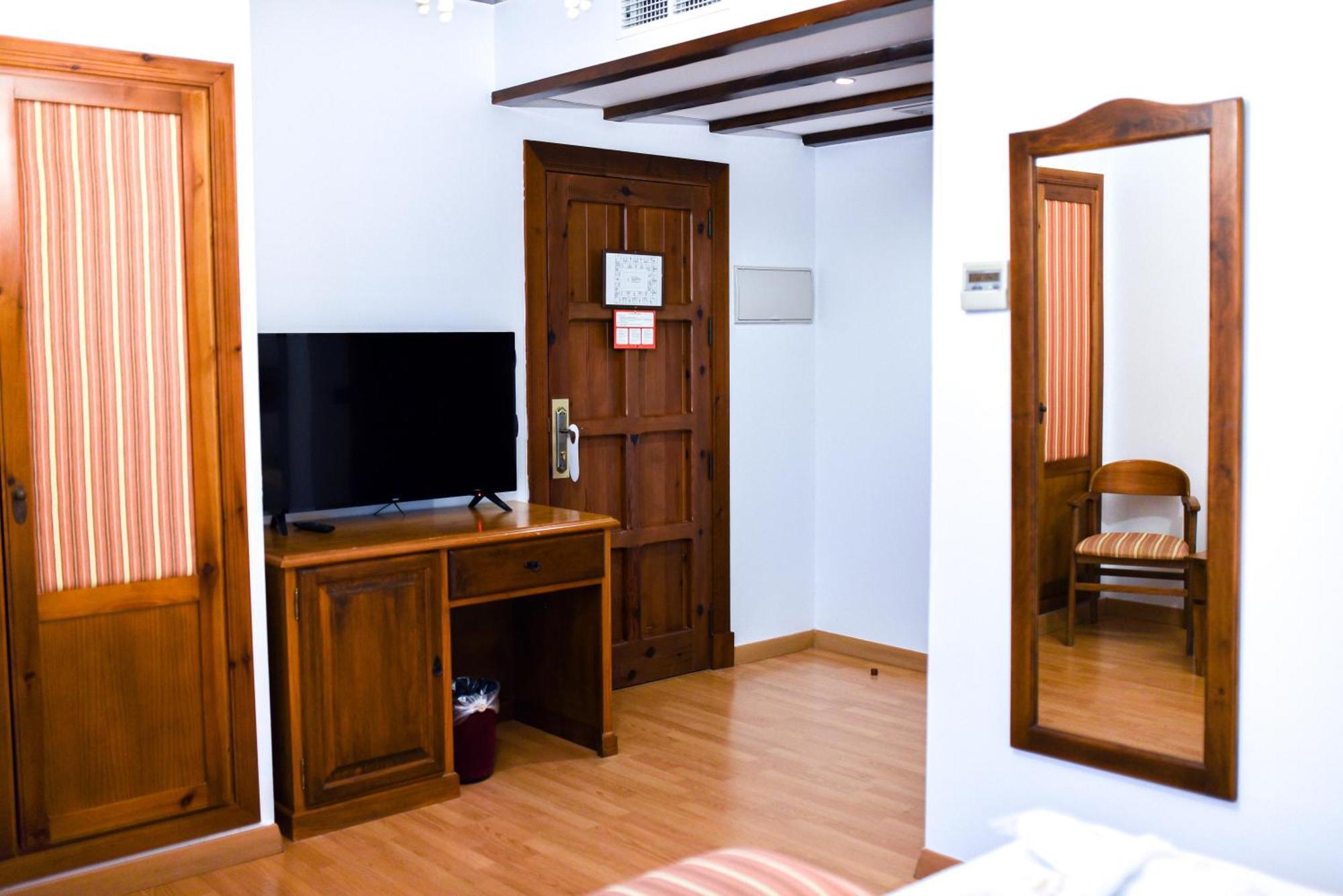 Alegria Bodega Real Hotel Ел Пуерто де Санта Мария Екстериор снимка