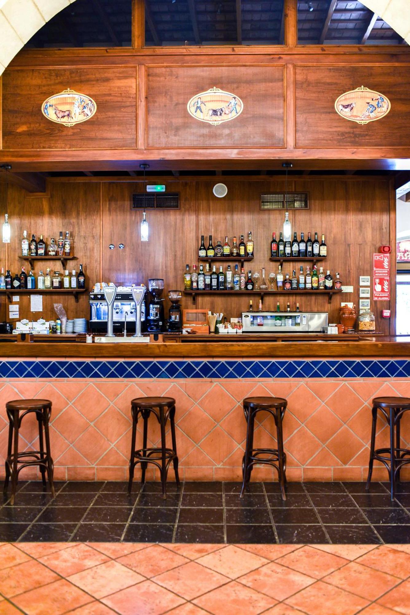Alegria Bodega Real Hotel Ел Пуерто де Санта Мария Екстериор снимка